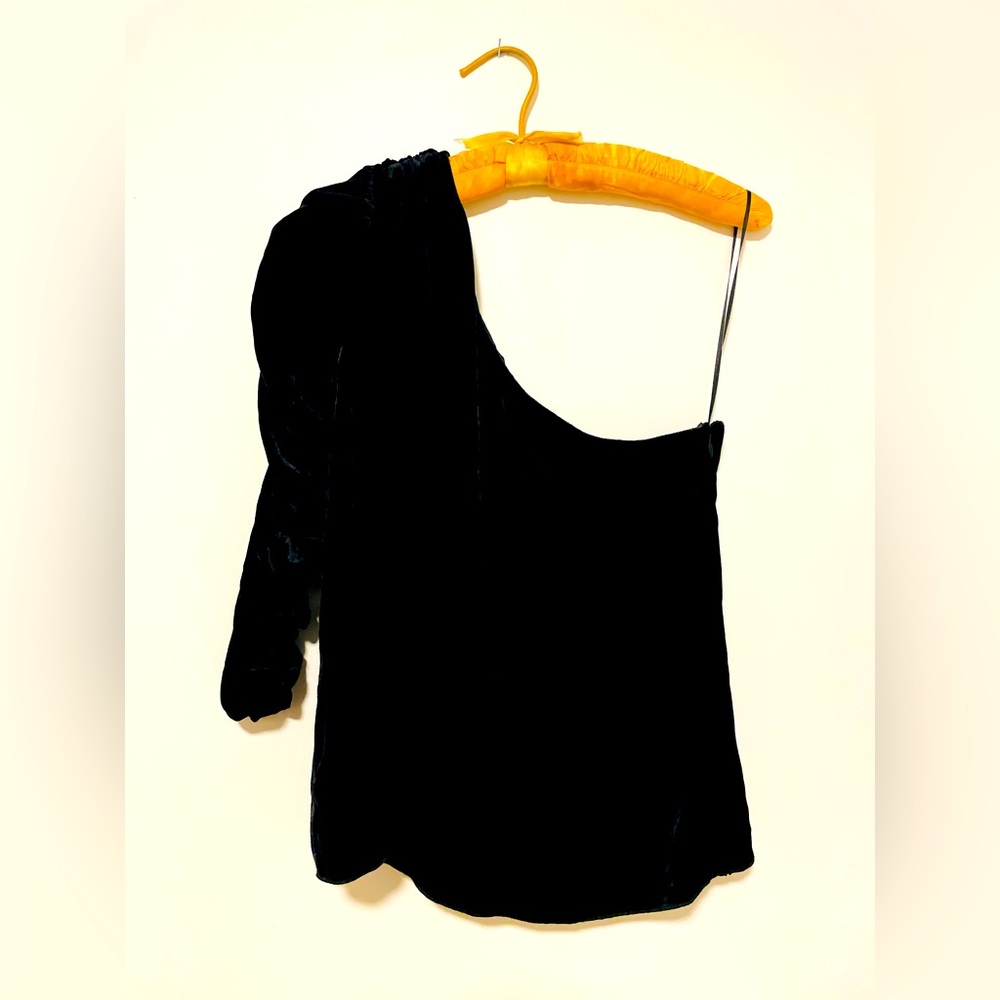 Josie One Shoulder Sexy Black Velvet Top Size 6